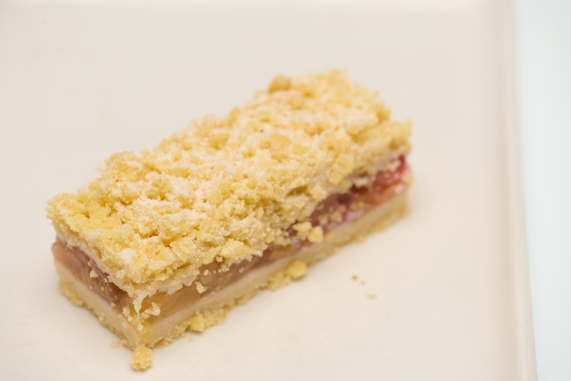 Apple Rhubarb Crumble (8)