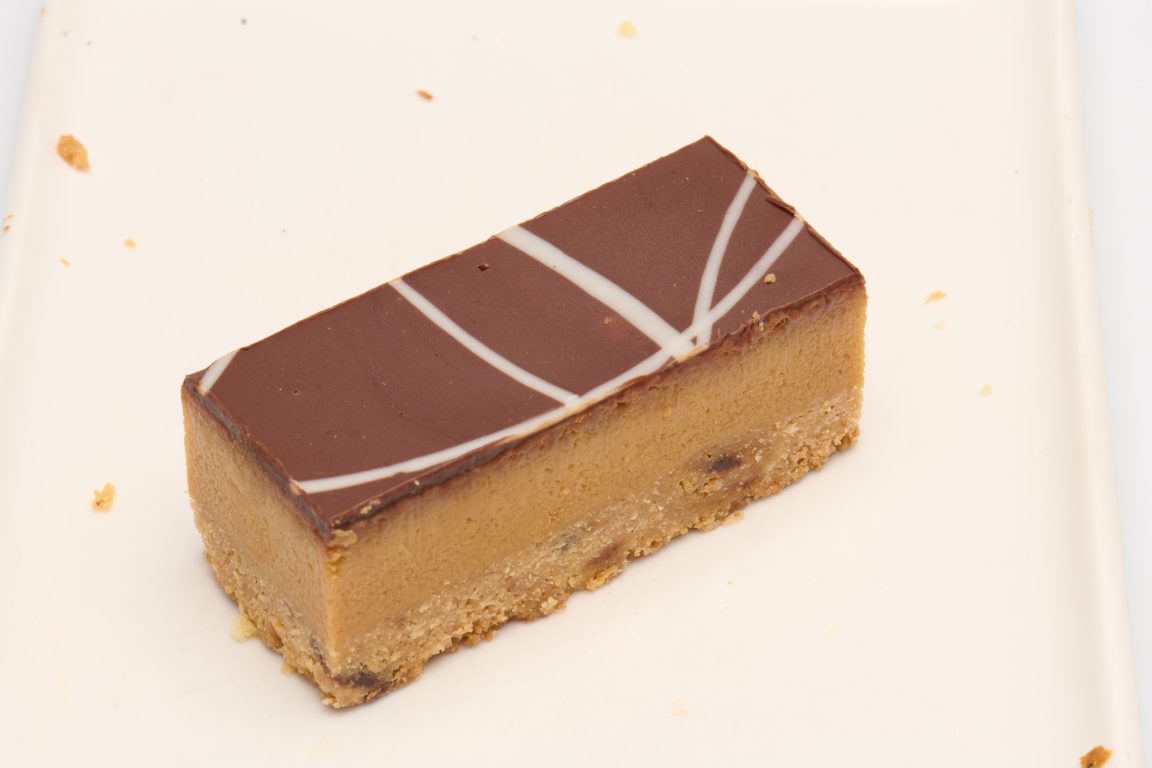 Caramel Slice Large (12 portions)