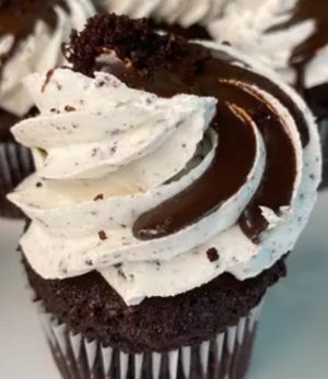 Cookies and Cream Cupcakes (12 Units GF DF)