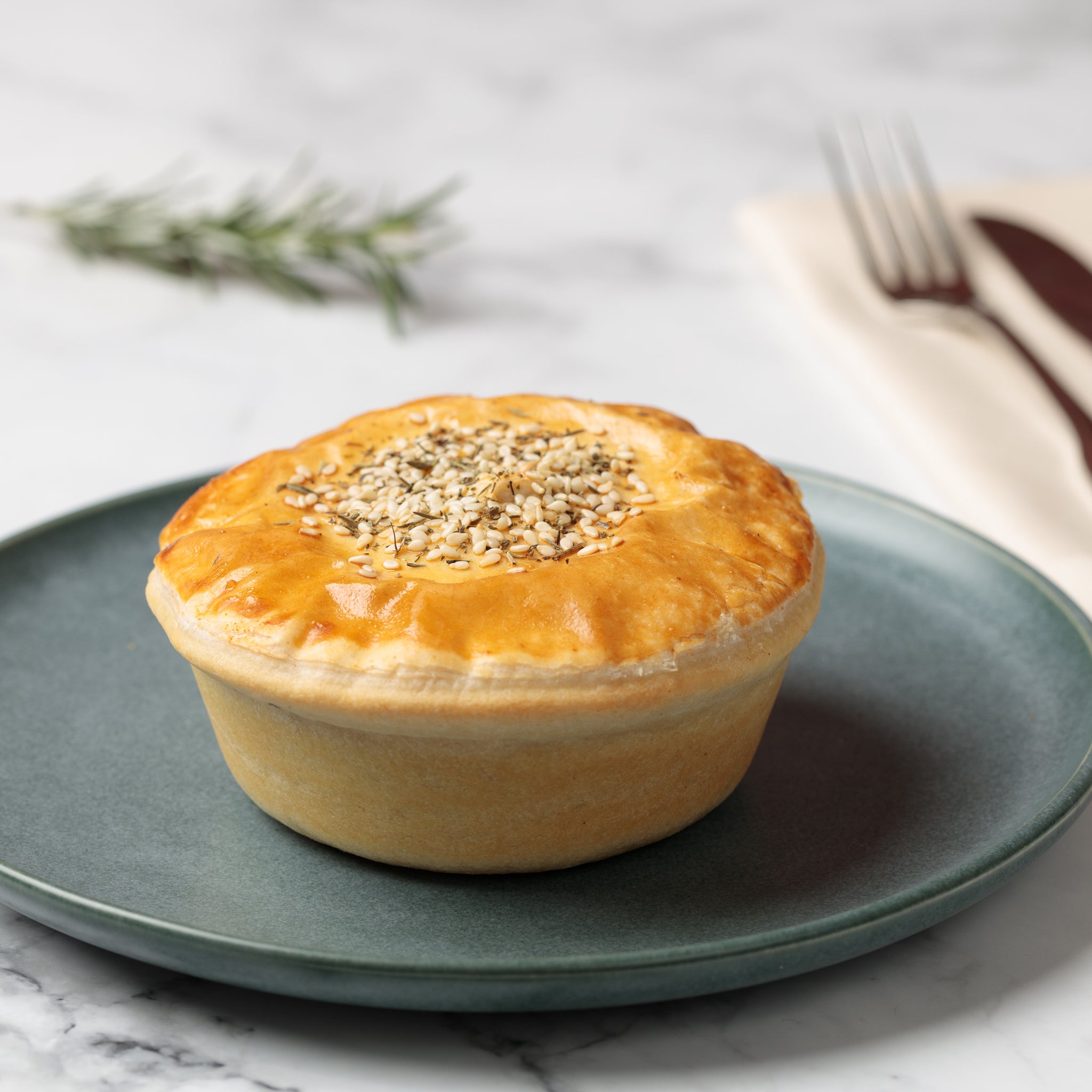 Ivan's Lamb & Rosemary Pies 220g (12)