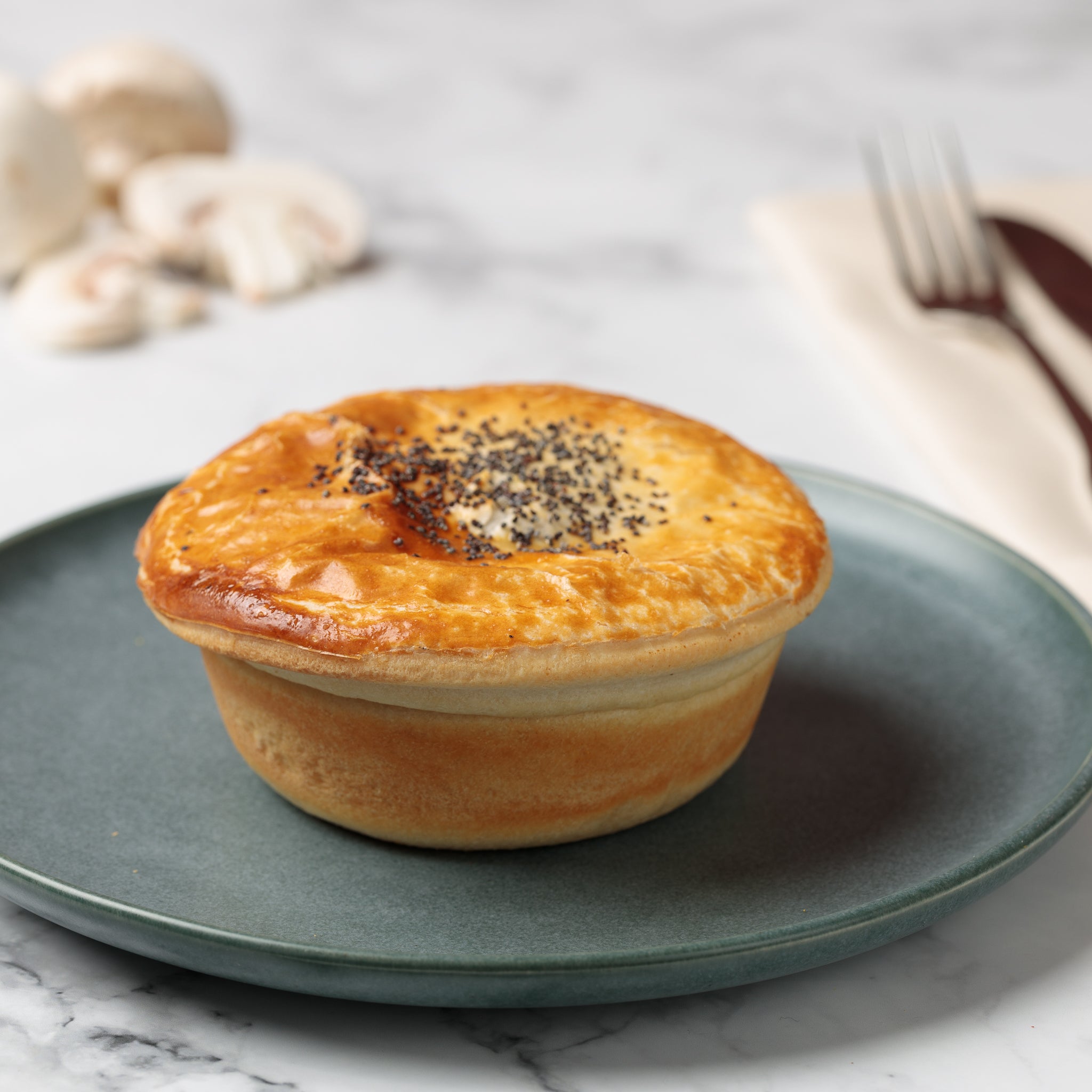 Ivan's Beef & Mushroom Pies 220g (12)